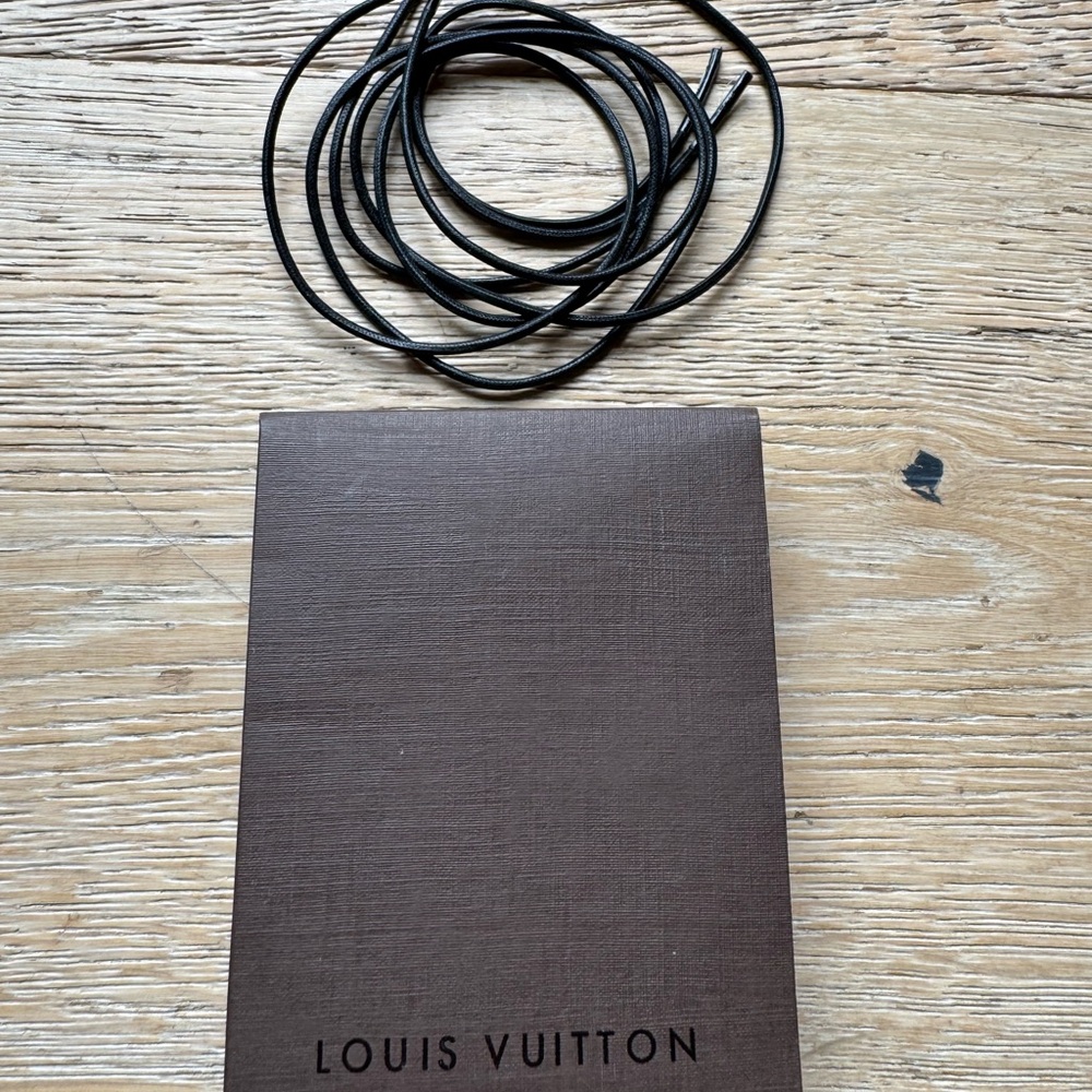Louis Vuitton original Black Cord Round shoe laces 30” NEW price firm!